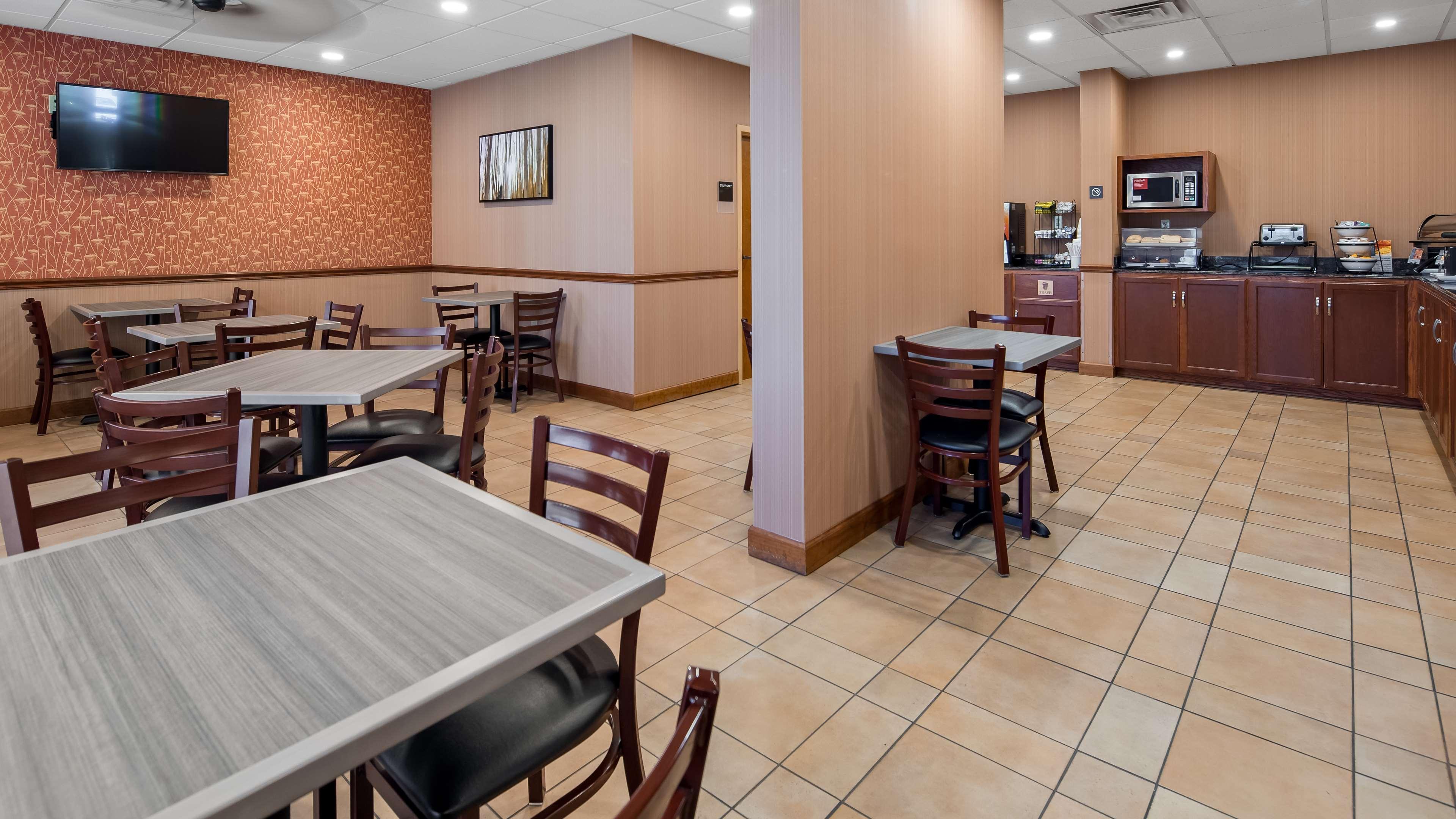 Best Western North Roanoke Troutville Екстериор снимка