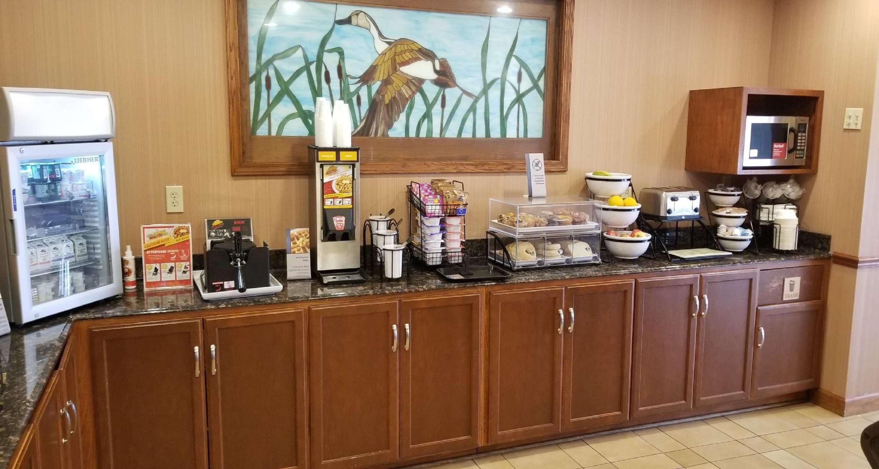 Best Western North Roanoke Troutville Екстериор снимка