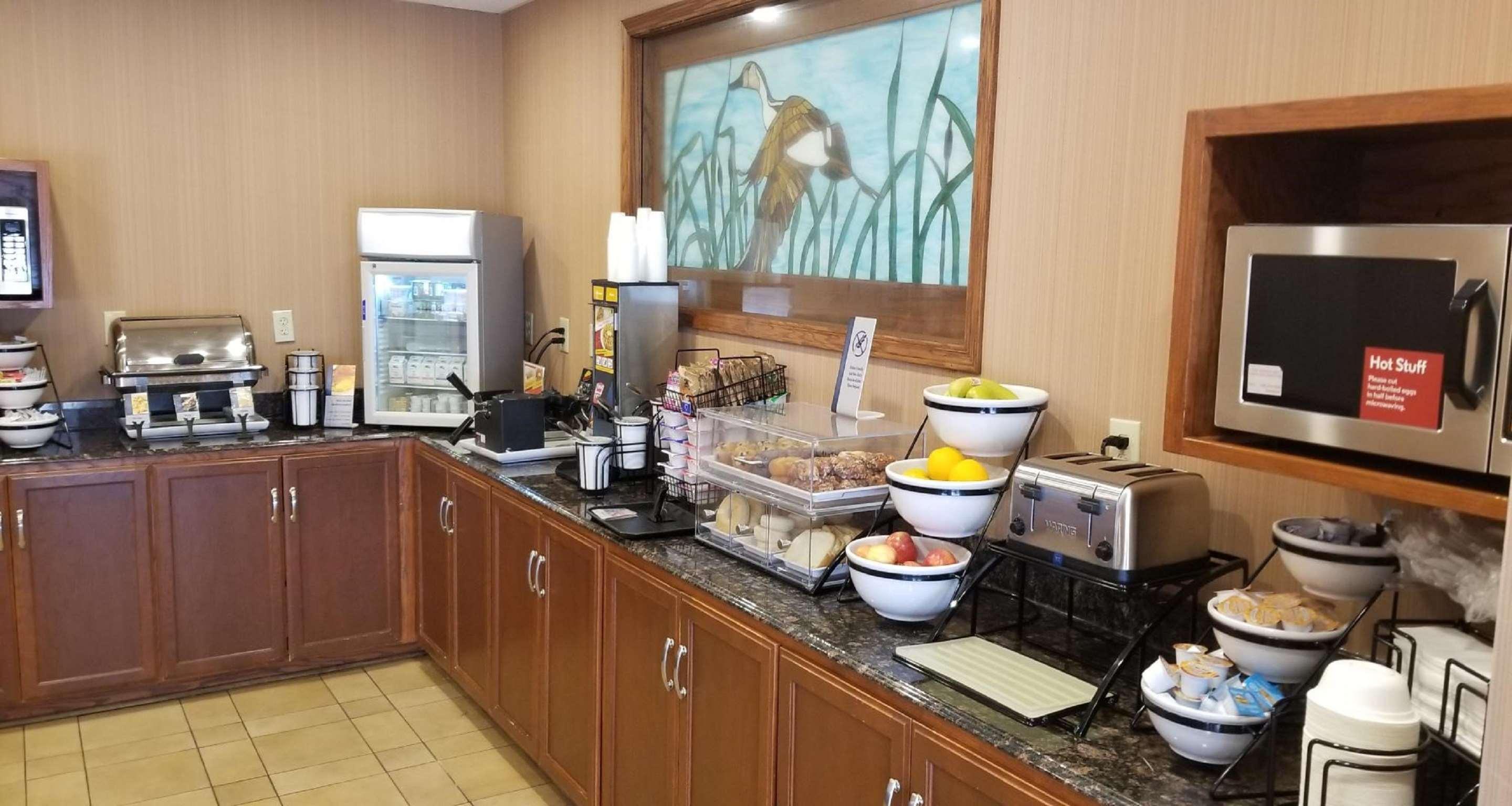 Best Western North Roanoke Troutville Екстериор снимка