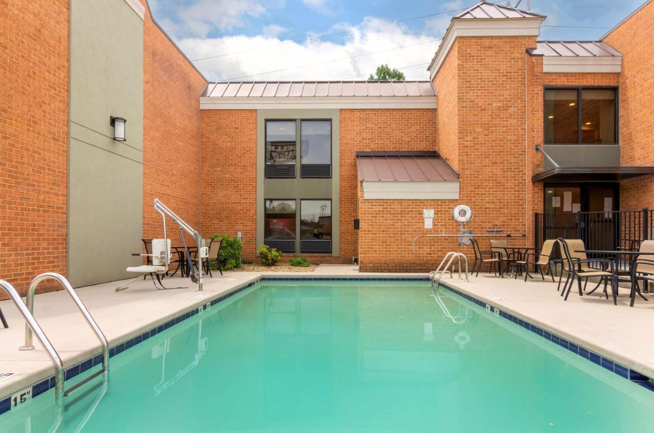 Best Western North Roanoke Troutville Екстериор снимка